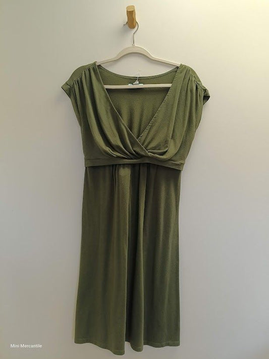 Green nursing dress size small (Size: Small, Type: Maternity)