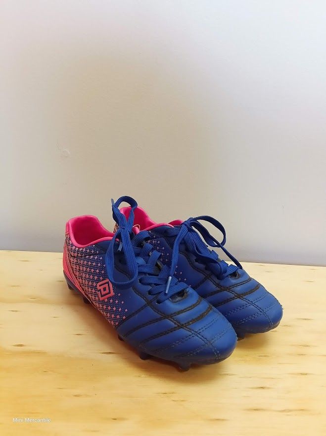 Dream Pairs Soccer Cleats size 13