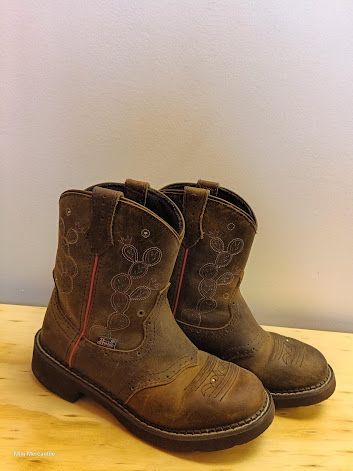 Justin Glitzi Light Up Boots size 2 (Size: 2)
