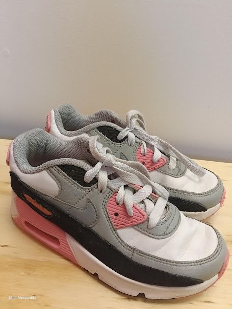 Pink Air Max 90