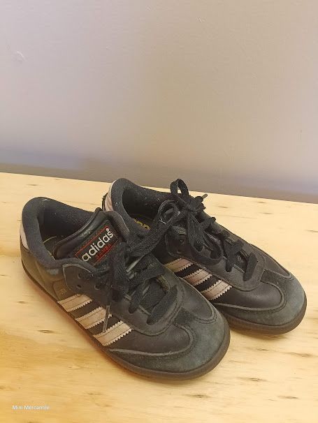 Adidas Samba Black/White size 11.5