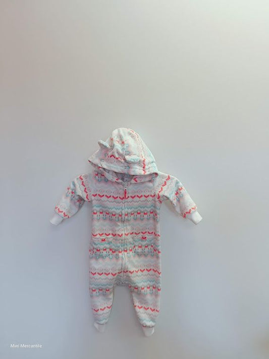 White zig zag w hood